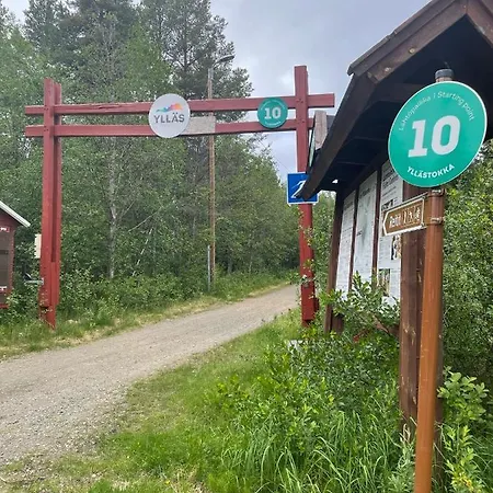 Lägenhet Yllaestokka 10 *