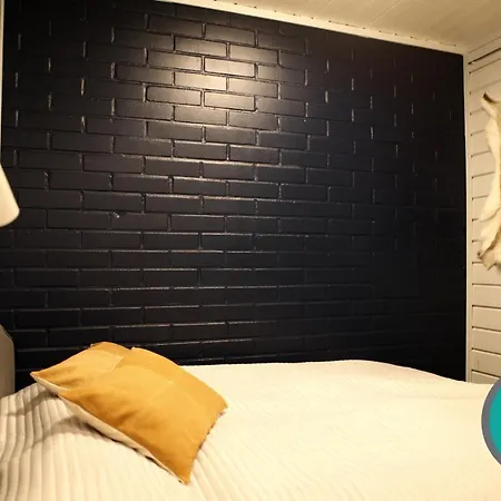 Lägenhet Yllaestokka 10 *